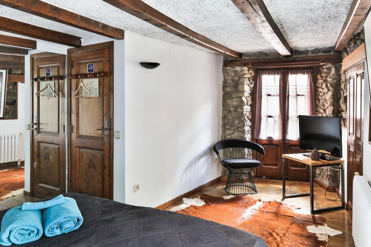 Hostal Cisco De Sans Andorra la Vella Exteriér fotografie